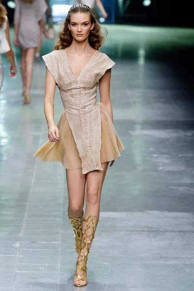 Look 45